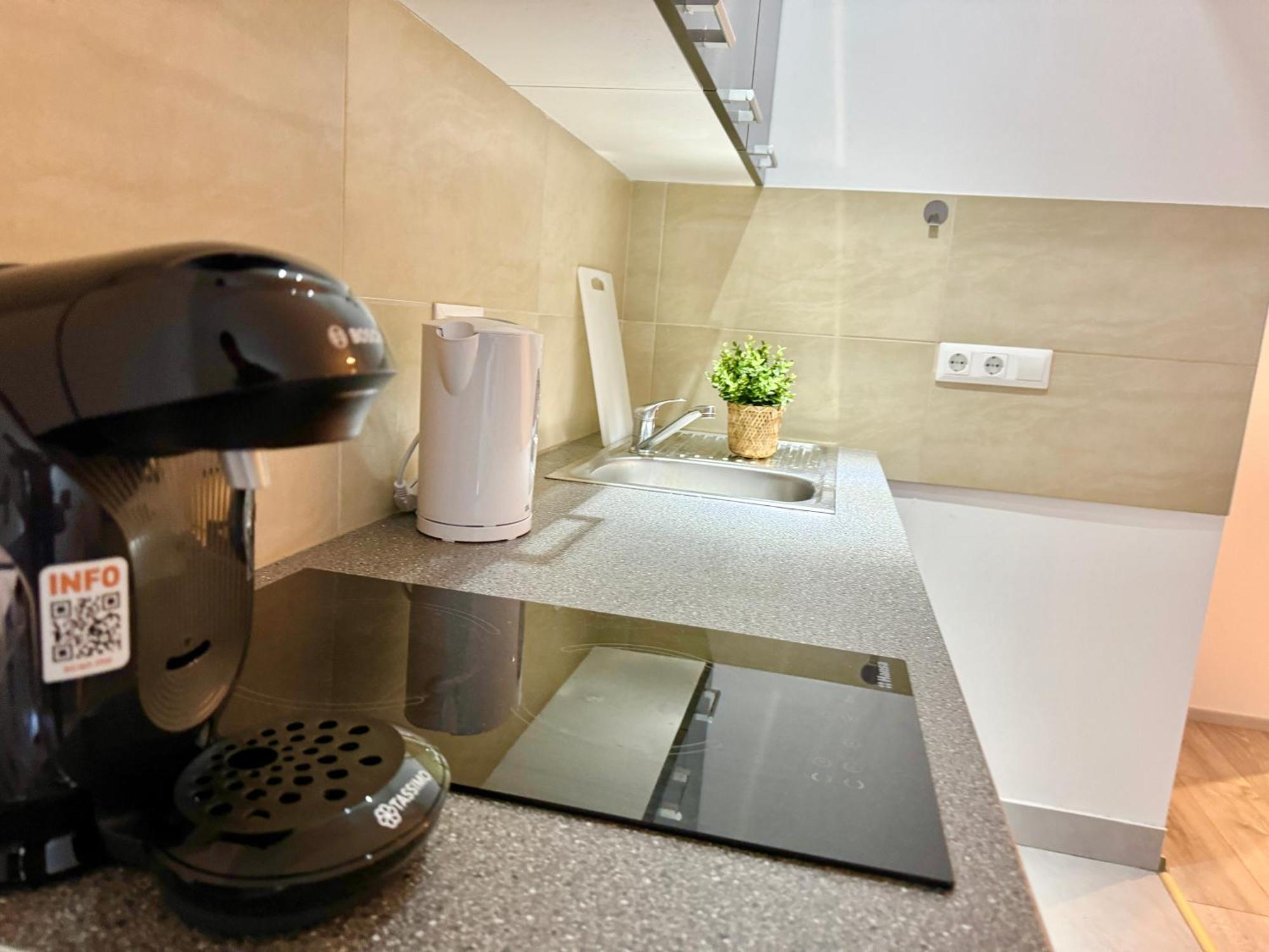 Prime Suites Near Schoenbrunn Castle Viena Exterior foto